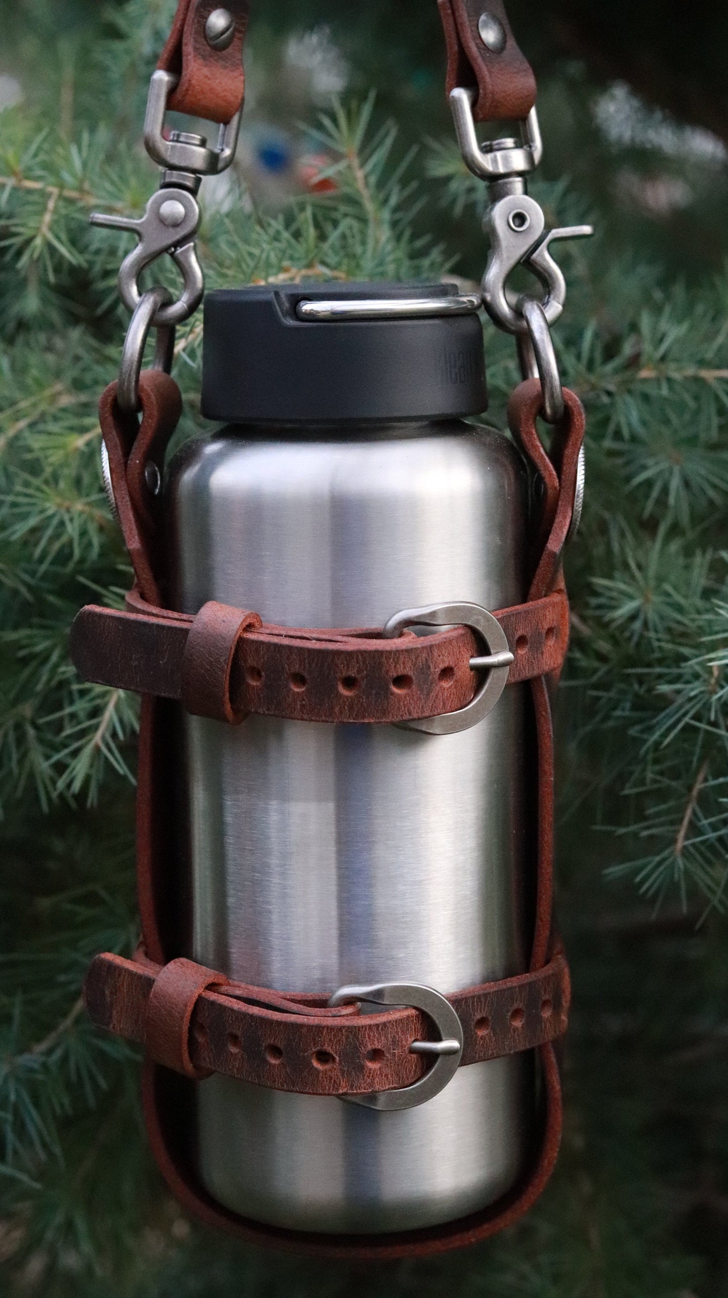 Water Bottle Carrier Adjustable leather water bottle carrier with shoulder strap Leather Water Bottle Carrier Leather Water bottle harness