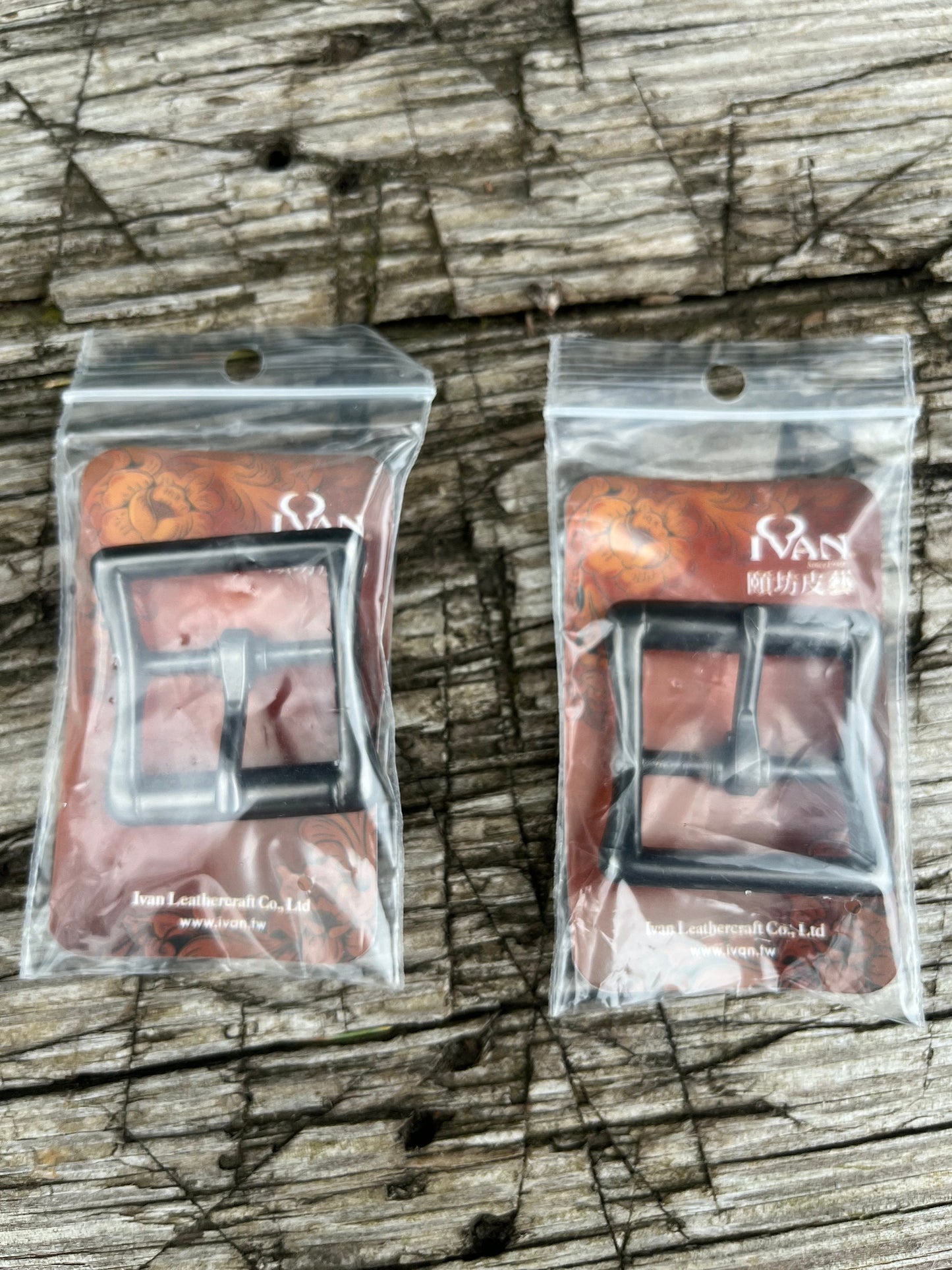 Pair of 1" strap buckles with gunmetal finish Center Bar buckle gunmetal finish