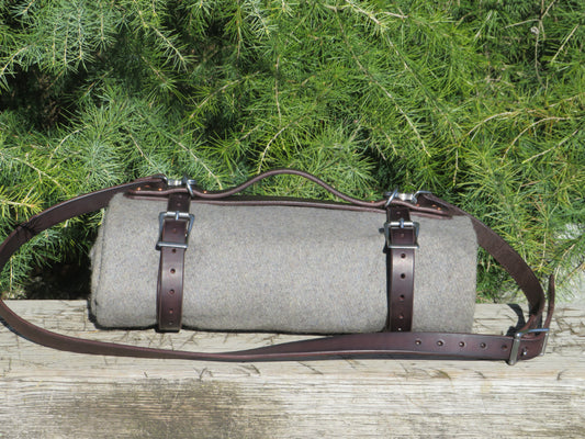 Hand made Chanin Dark Brown Bridle leather blanket carrier/ blanket harness/ leather bedroll, leather blanket straps/ Custom made leather bedroll