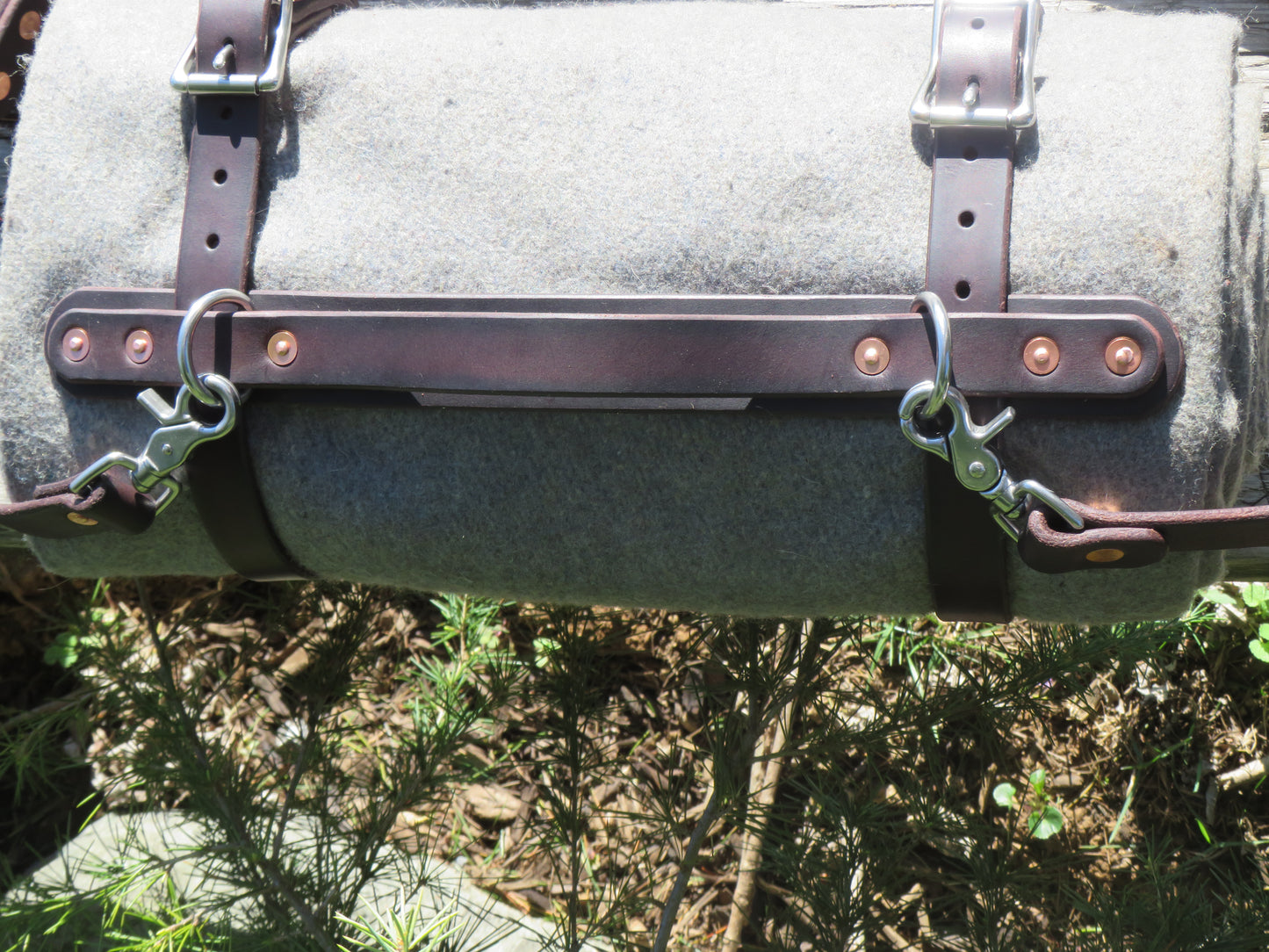 Hand made Chanin Dark Brown Bridle leather blanket carrier/ blanket harness/ leather bedroll, leather blanket straps/ Custom made leather bedroll