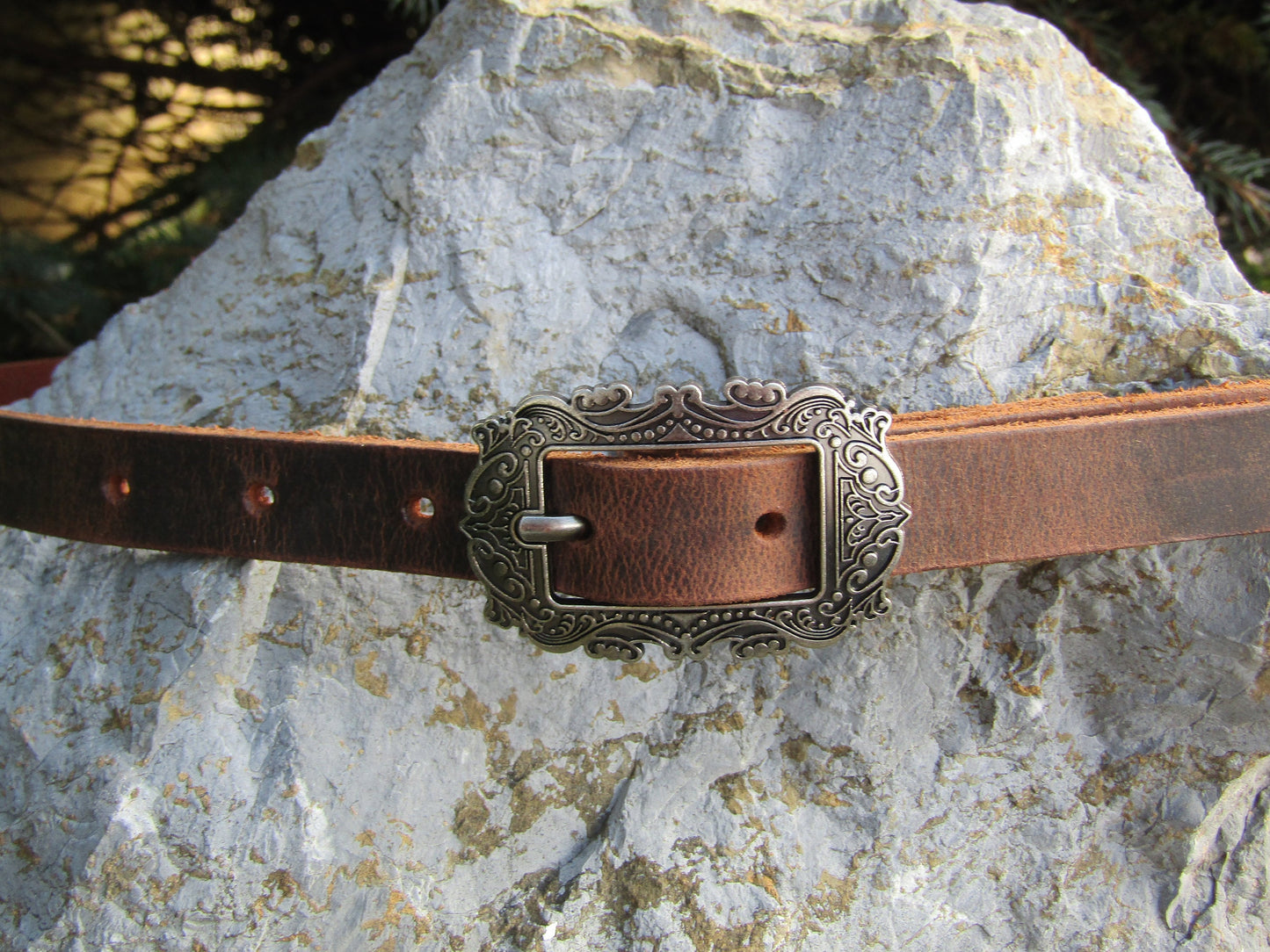 3/4" wide Crazy Horse brown Leather belt centerbar buckle
