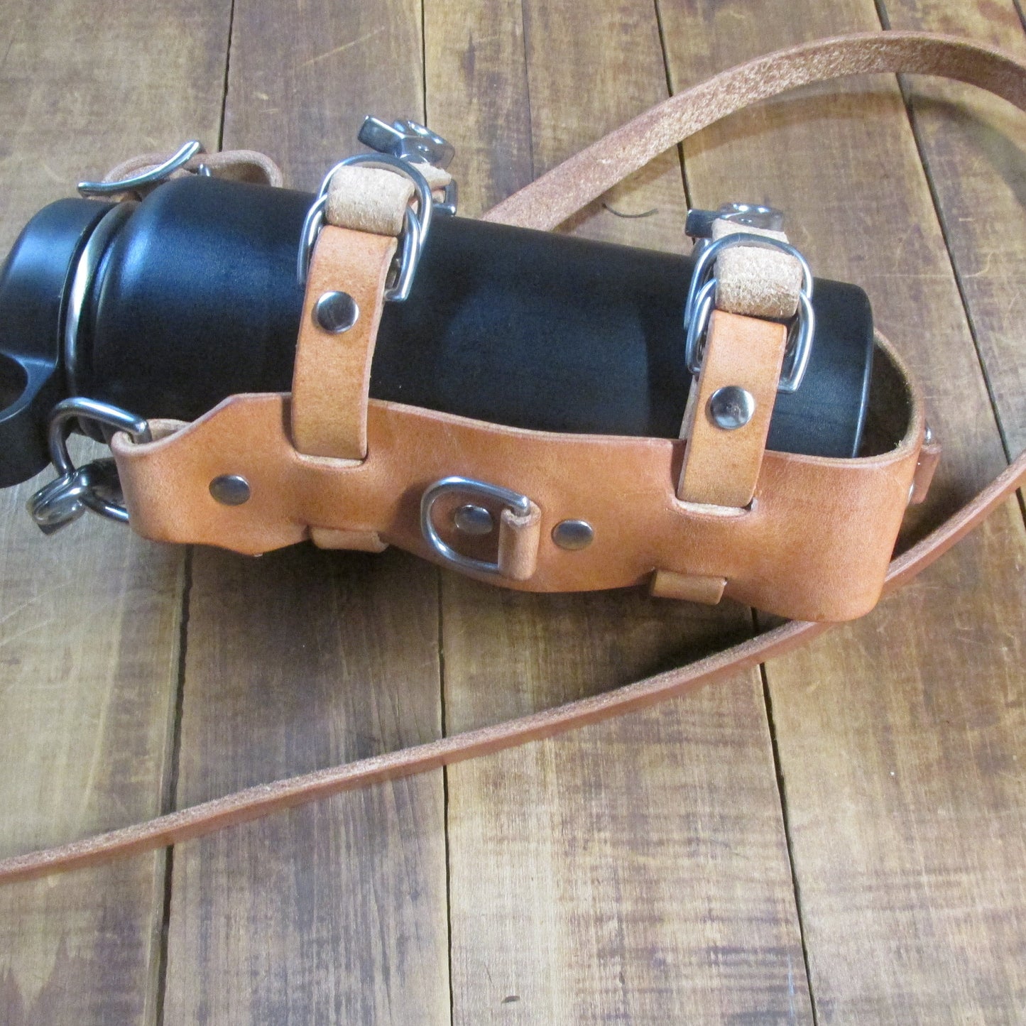 Hermann Oak leather water bottle carrier, bottle harness with shoulder strap, adjustable, briefcase, bike