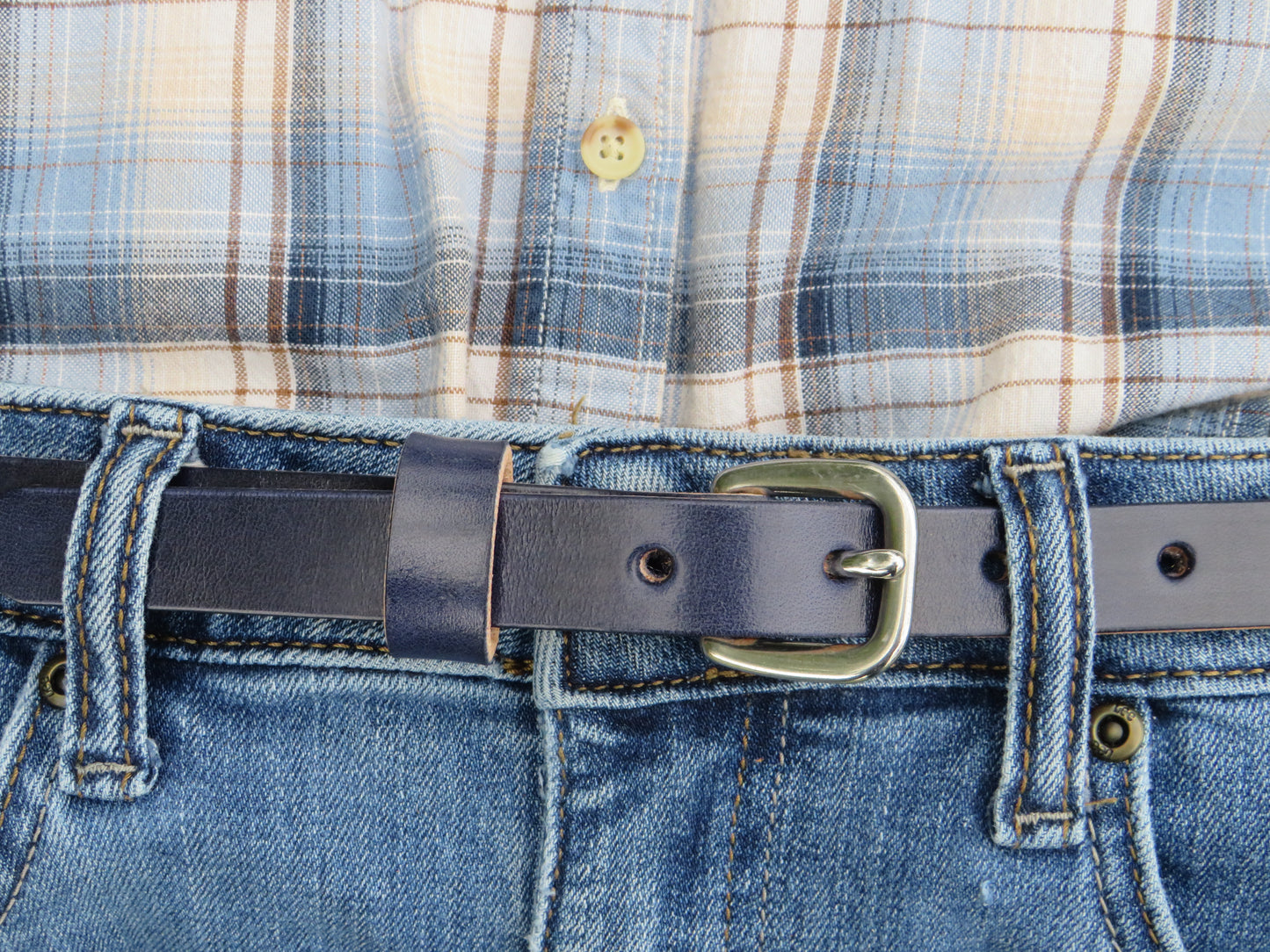 3/4" wide Wickett and Craig Harness Leather belt Navy Blue and Classic tan