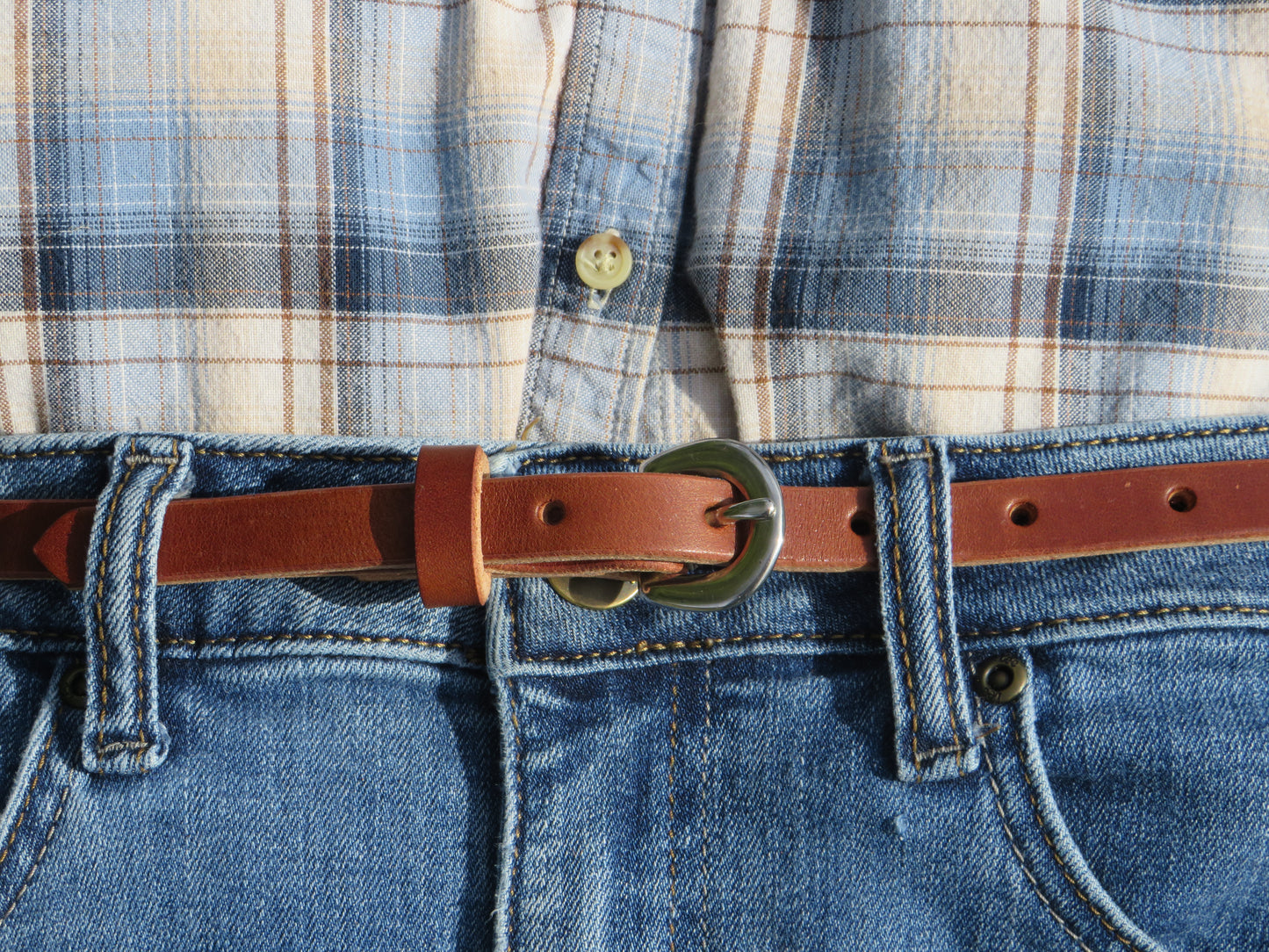 1/2" wide Wickett and Craig Harness Leather belt Navy Blue and Classic tan