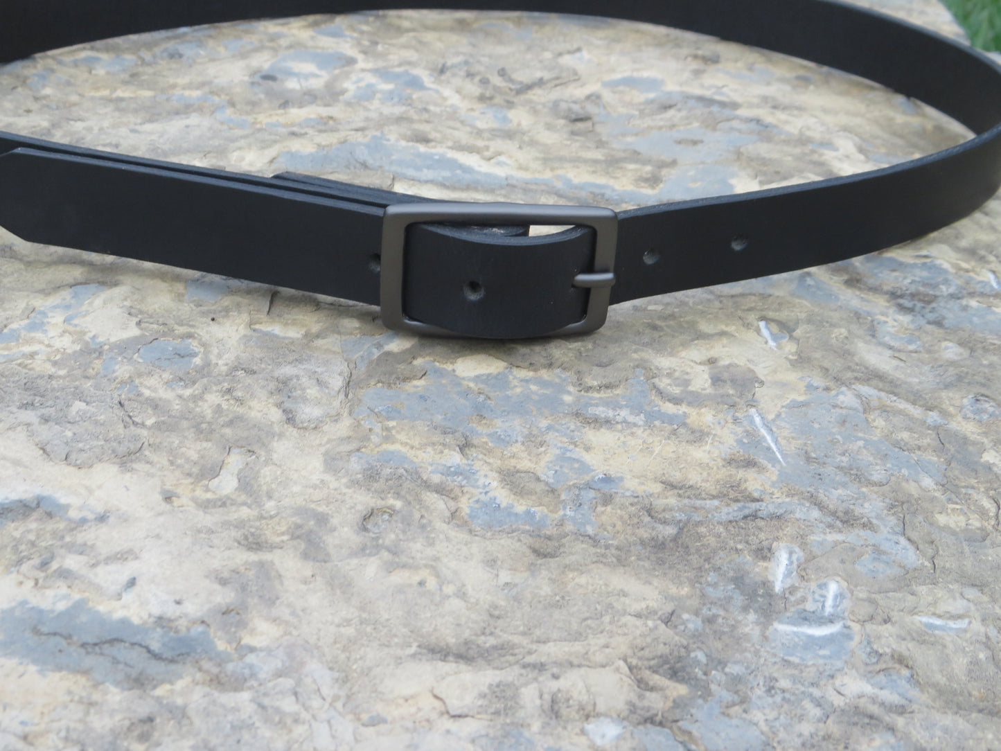 Narrow leather belt, Womans Belt  full grain black leather mens leather belt,1 inch wide belt