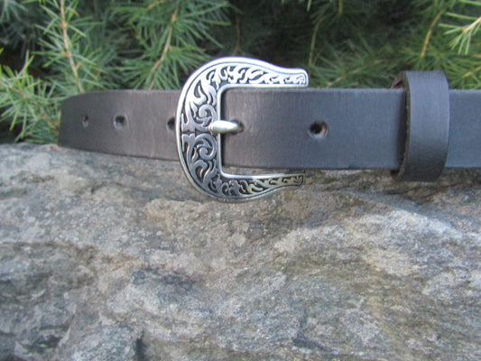 Black Narrow leather belt, Full grain black leather womans belt, 1 inch wide belt, Horseshoe hardware
