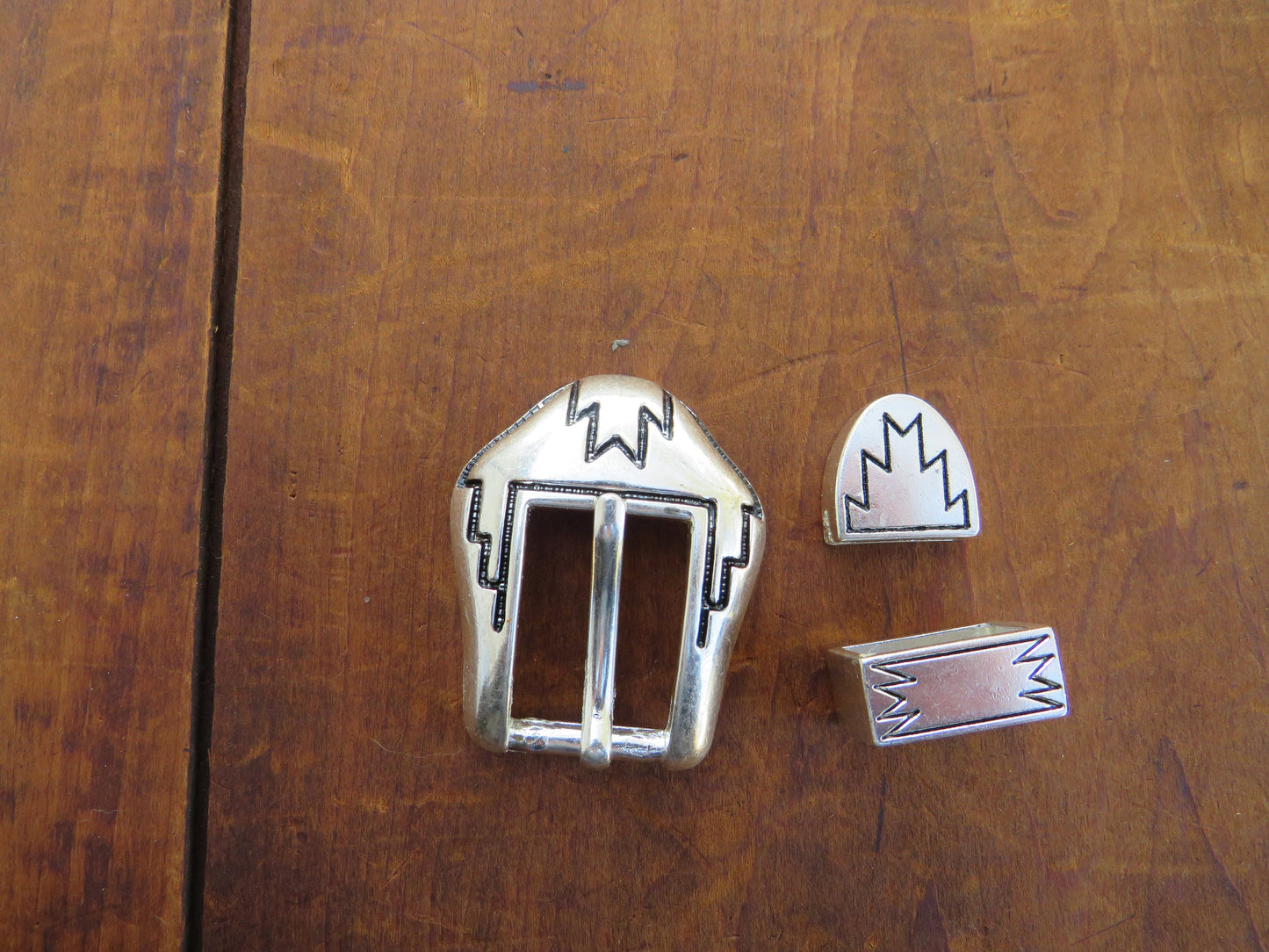 Pair of 3/4" inch  Southwestern buckle will fit a 3/4" strap , horse tack, belt buckle with keeper and tip