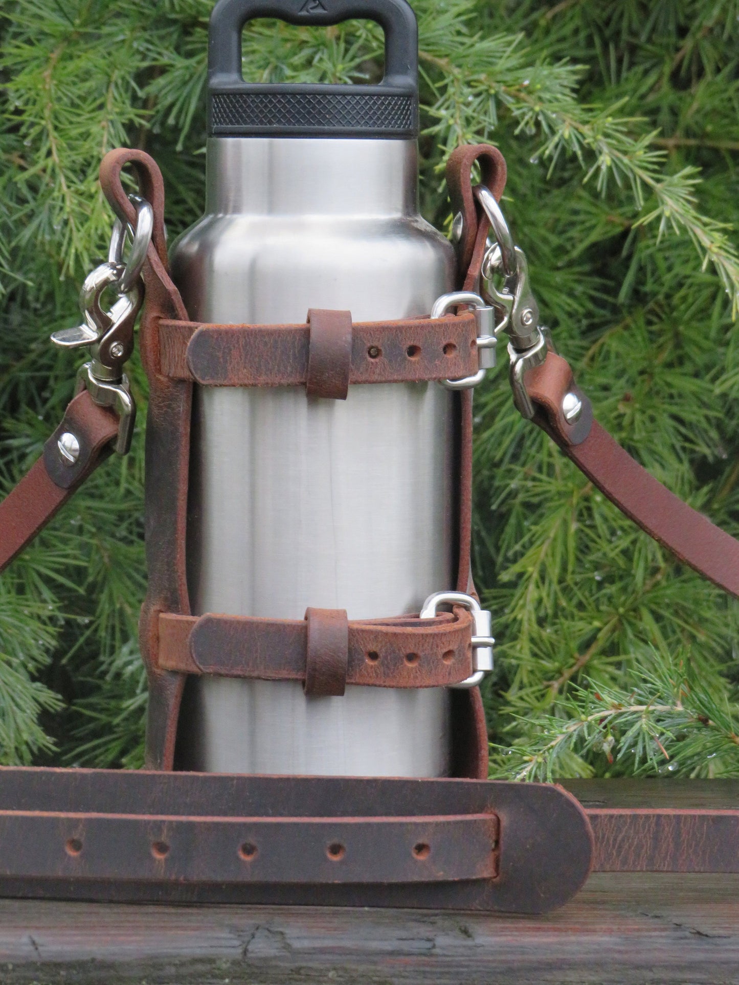 Adjustable leather water bottle carrier with shoulder strap and shoulder pad , Stainless Steel buckles, full grain leather