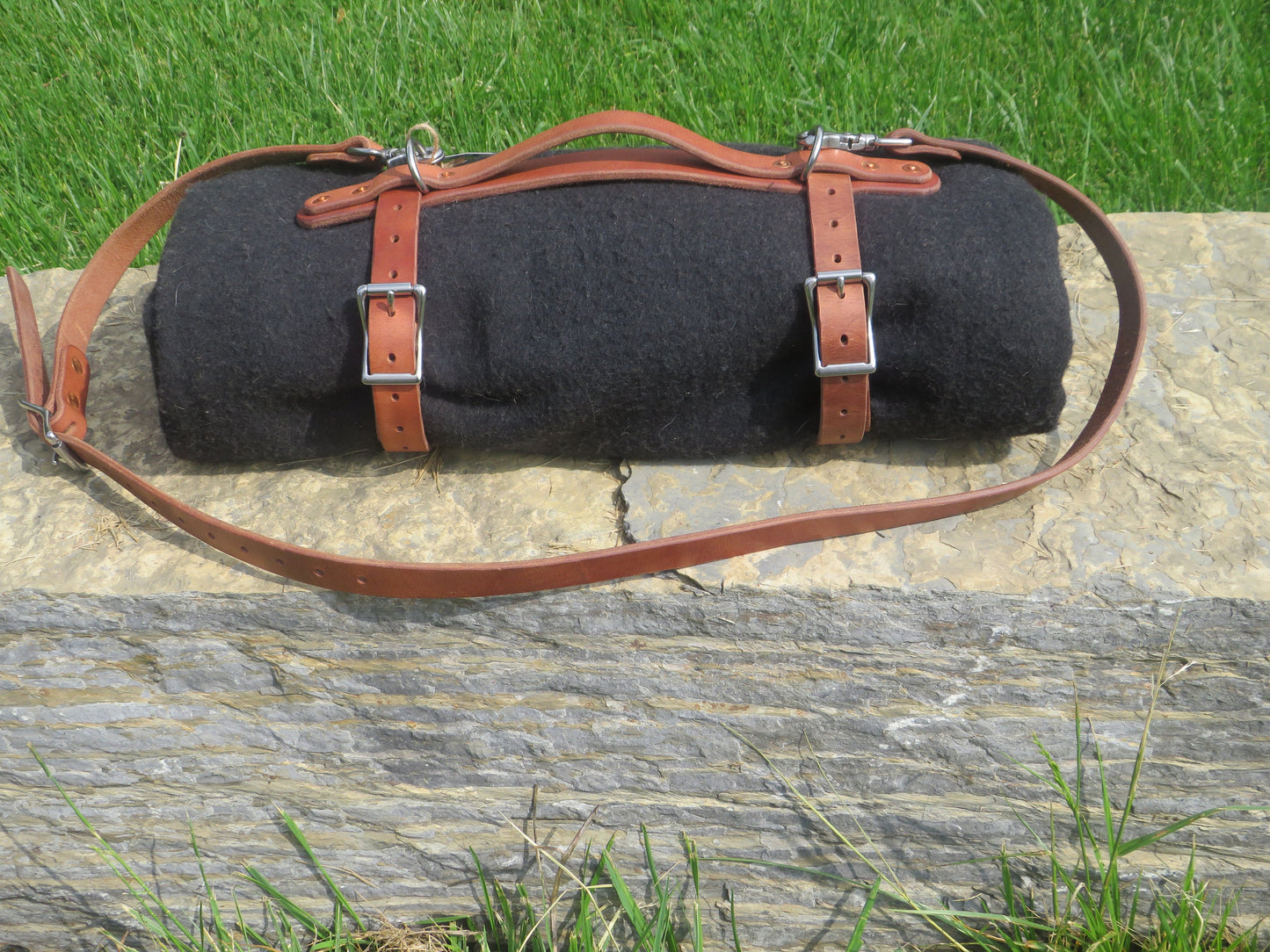 Ships Today Hand made Hermann Oak harness leather blanket carrier/ blanket harness/ leather bedroll, leather blanket straps/